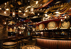 Public stand 銀座コリドー店